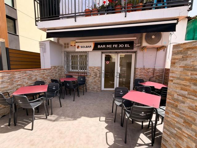 Local, Castelldefels