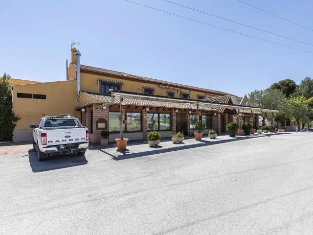 Local, Castilléjar