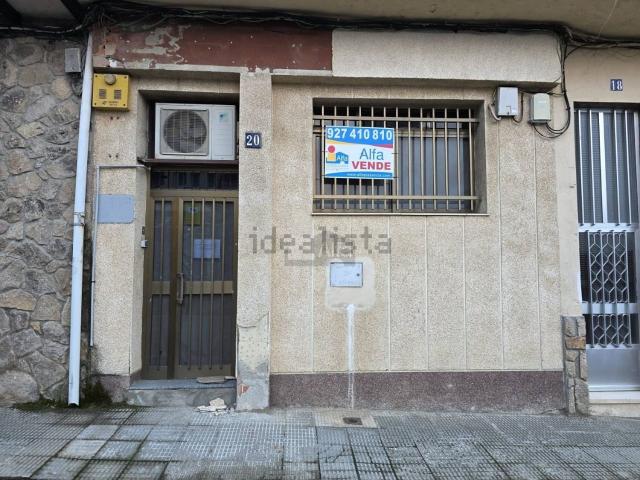 Local, Casas del Castañar