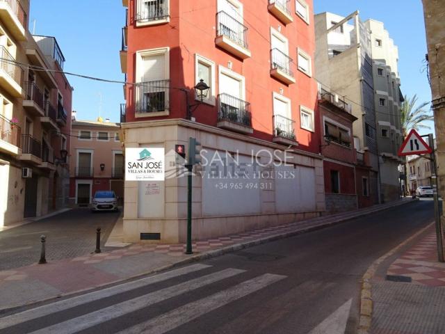 Local, San Juan, Aspe