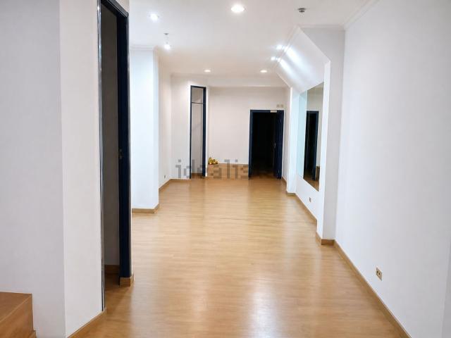 Local, Centro Areal, Vigo