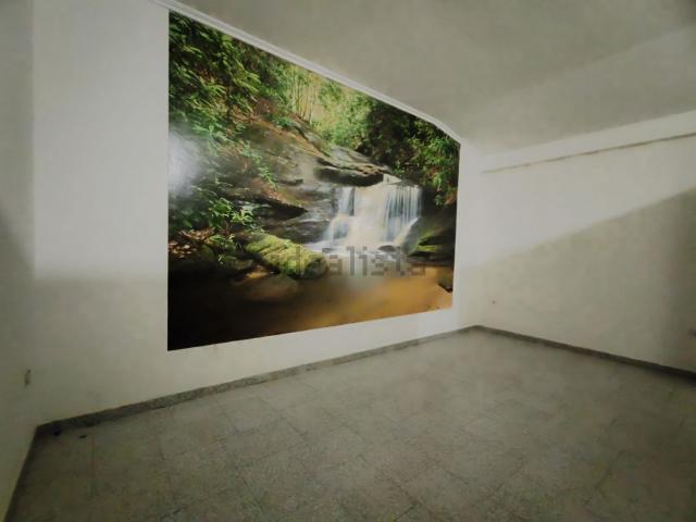 Local, Centro Areal, Vigo