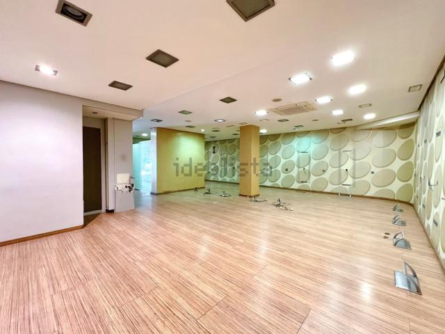 Local, Centro Areal, Vigo
