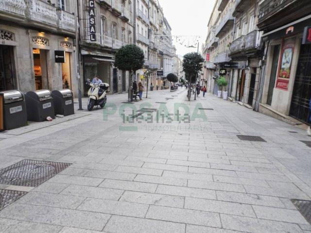 Local, Centro Areal, Vigo