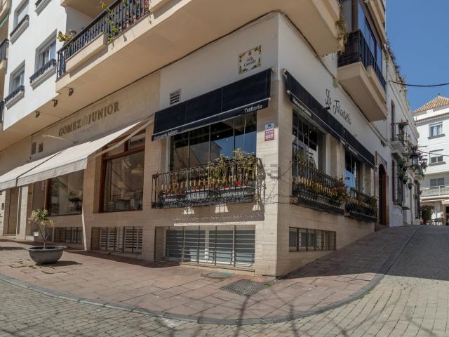 Local, Centro, Estepona