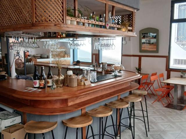 Local, Centro, Estepona