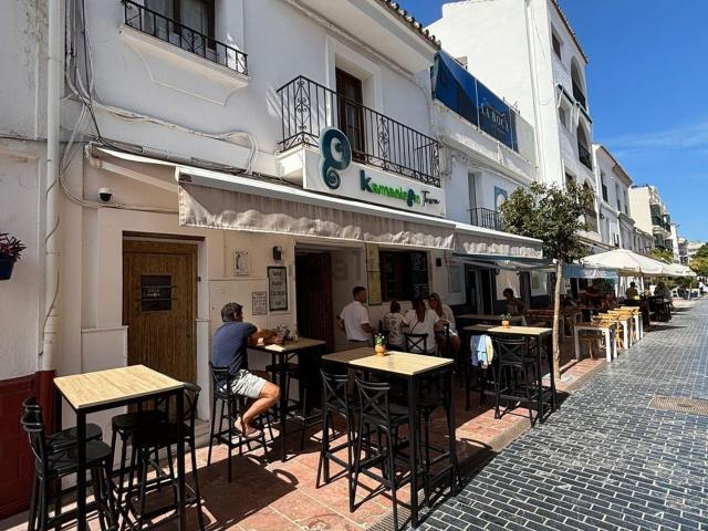 Local, Centro, Estepona