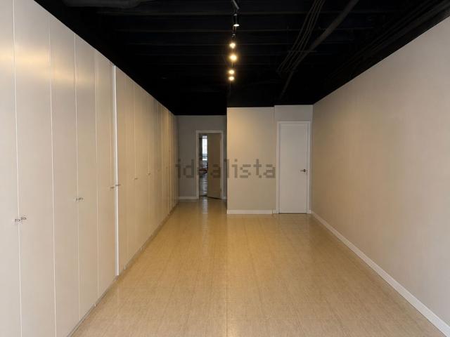 Local, Centre, Terrassa
