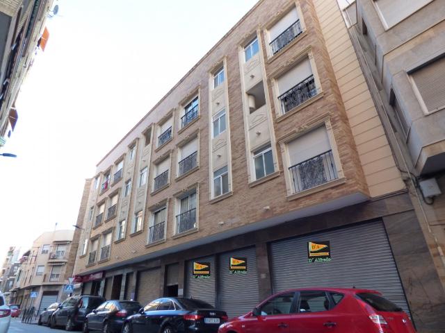 LOCAL CENTRICO