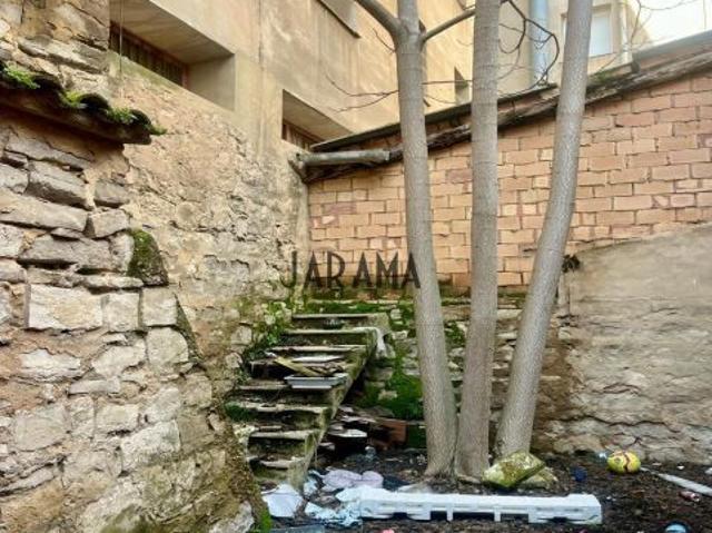 Local céntrico en Tudela para reformar
