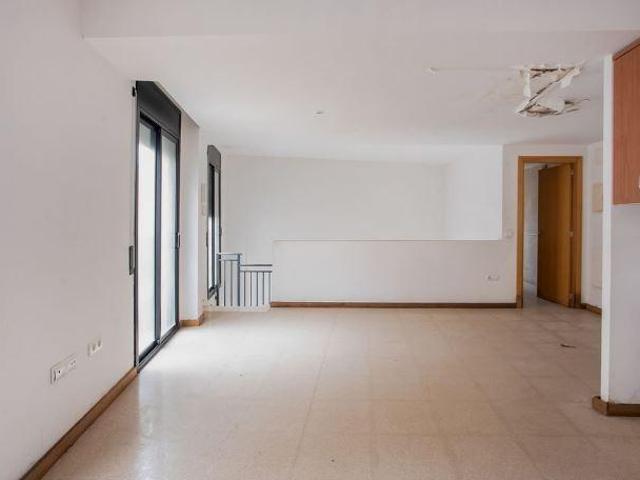 LOCAL CÉNTRICO EN VENTA