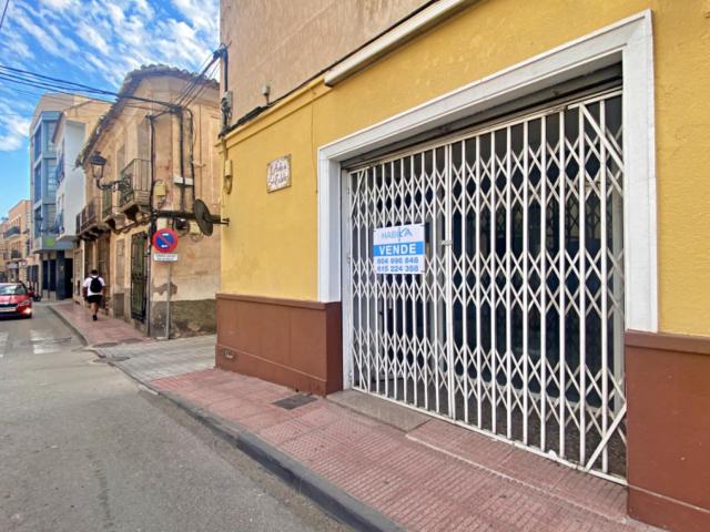 LOCAL CENTRICO EN ESQUINA