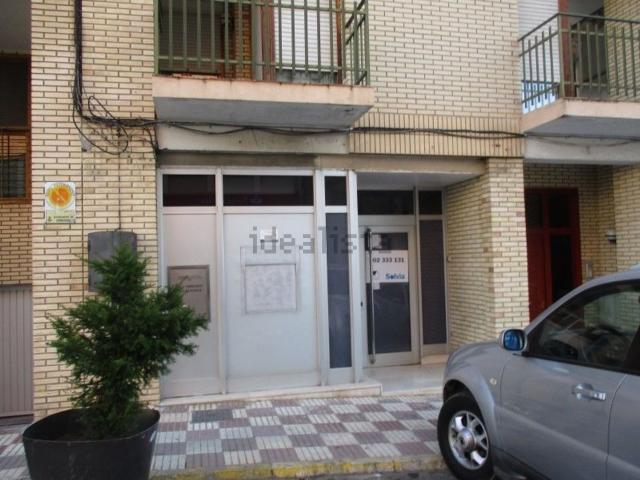 Local, Cervera