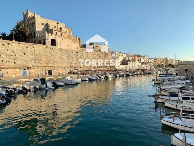 Local, Ciutadella de Menorca
