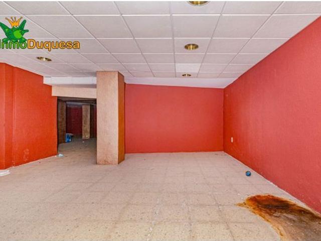 Local comercical con mas de 400 m2