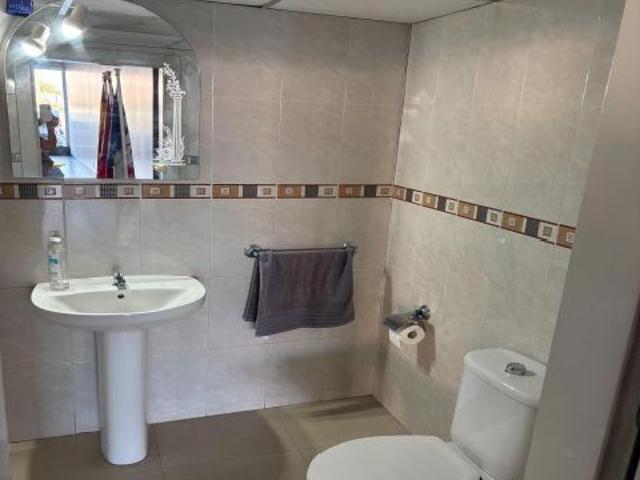 LOCAL COMERCIAL 200M2