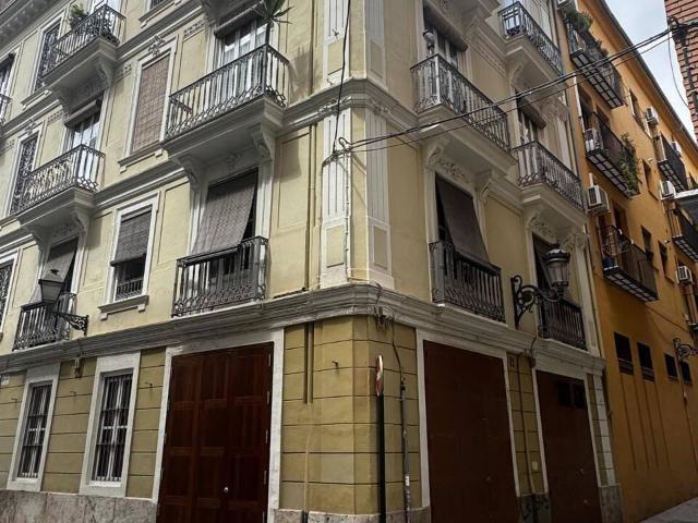 Local comercial 96 m2 in Valencia