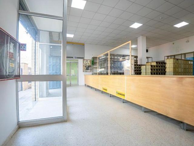 LOCAL COMERCIAL CON EXCELENTE UBICACION EN ALCALA DEL RIO