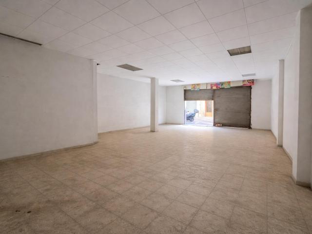 LOCAL COMERCIAL CON GRANDES POSIBILIDADES