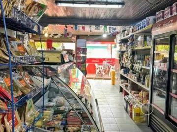 Local Comercial con panaderia funcionando y patentes al dia | Espacios por CLP 1700. 00 en Nancagua