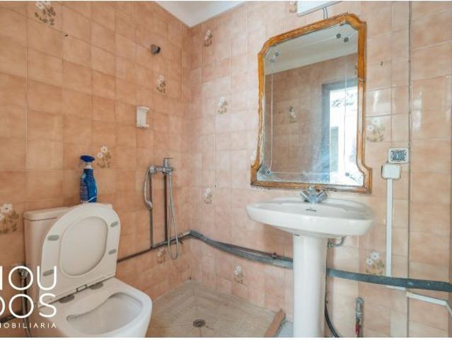Local comercial con posibilidad de cambio de uso a vivienda