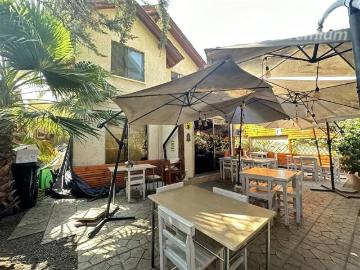 Local comercial con restaurante operativo y alta visibilidad | espacio, 9498.00 en Peñalolén