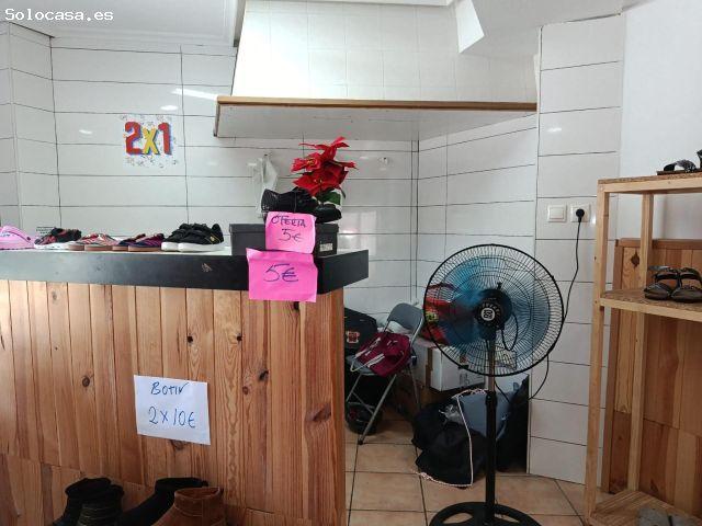 LOCAL COMERCIAL CON SALIDA DE HUMO