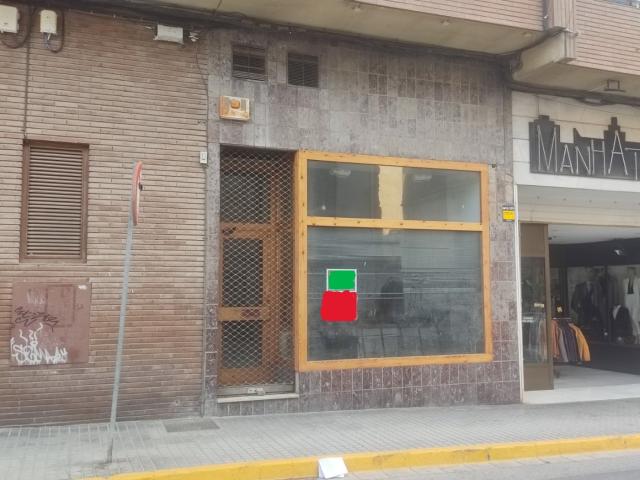 LOCAL COMERCIAL CENTRICO A DOS CALLES