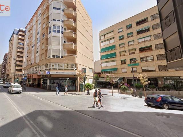 LOCAL COMERCIAL CENTRICO EN LORCA ZONA PRIME