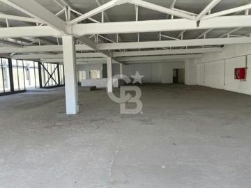 Local Comercial cercano Paseo Puente, Santiago | Espacios por CLF 632.00 en Santiago