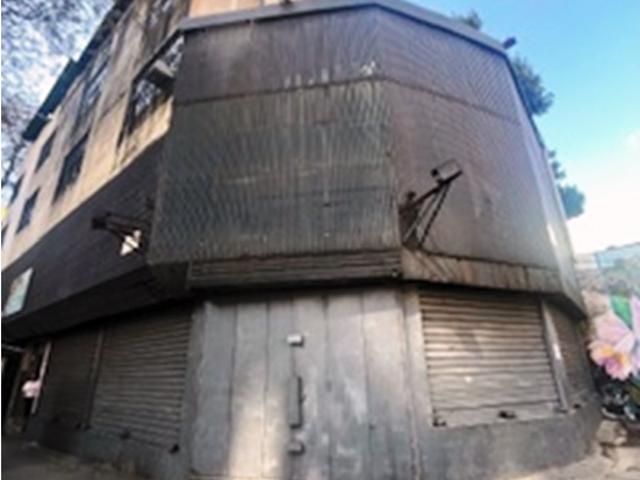 LOCAL COMERCIAL AV. BARALT 130 Mts2