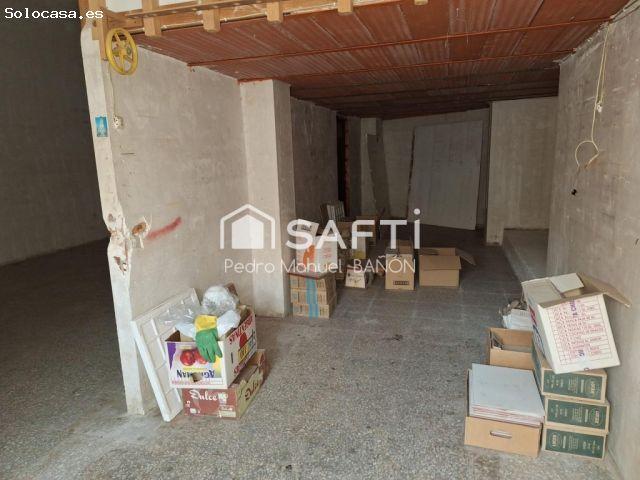 Local comercial a la venta en Villena Zona La Morenica Sin comision
