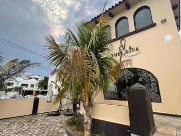 Local comercial a media cuadra del boulevard