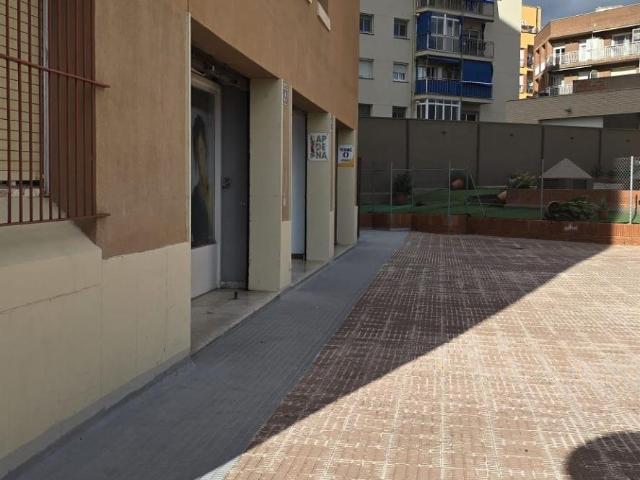 LOCAL COMERCIAL A PIE DE CALLE