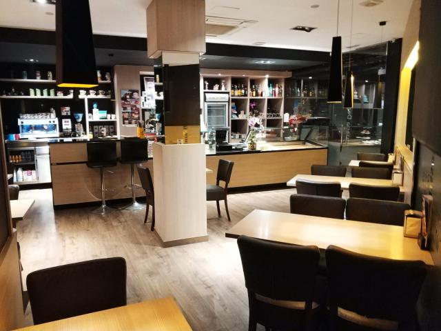 Local comercial amb múltiples possibilitats a la zona de Set Camins d’Igualada