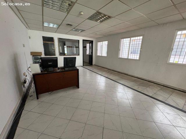 LOCAL COMERCIAL – AMPLITUD Y MÚLTIPLES POSIBILIDADES