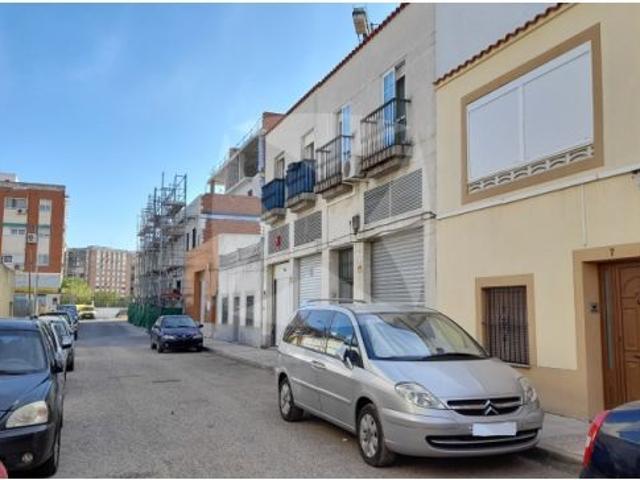 LOCAL COMERCIAL ADAPTADO EN ALQUILER, ZONA MARIA AUXILIADORA