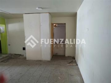 Local comercial av. Vicuña Mackenna Poniente / General Arriagada | 3 Espacio, 225000. 00 en La Florida