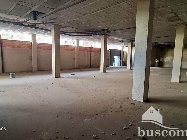 Local comercial bien situado en Linares