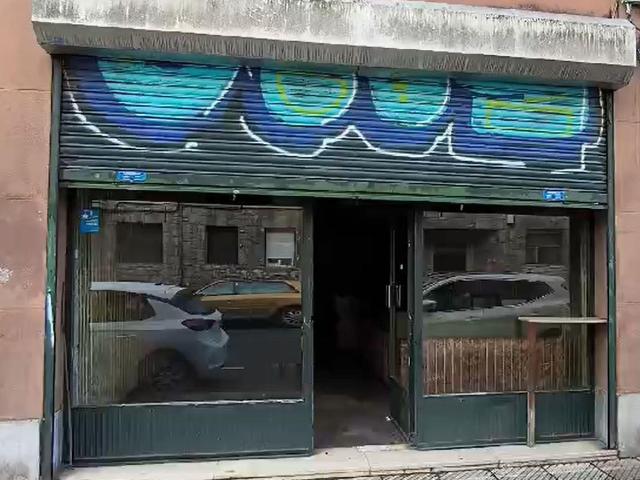 LOCAL COMERCIAL DE 114 M2 PARA REFORMAR. C. RIO NARCEA. TENDERINA. OVIEDO