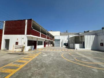LOCAL COMERCIAL DE 1,590 M2 EN VENTA/ALQUILER SUPE BARRANCA