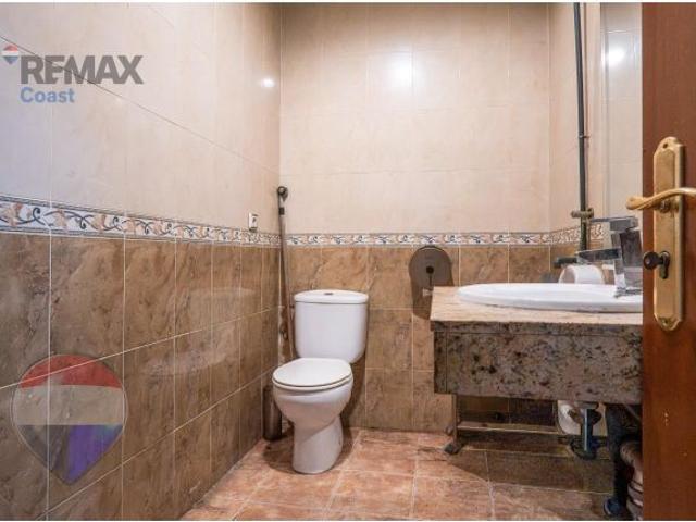 Local comercial de 48m2 en c/Sevilla esquina Ventura Rodriguez