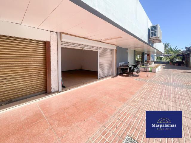 Local comercial de 50 m2 en el Centro Comercial San Agustín