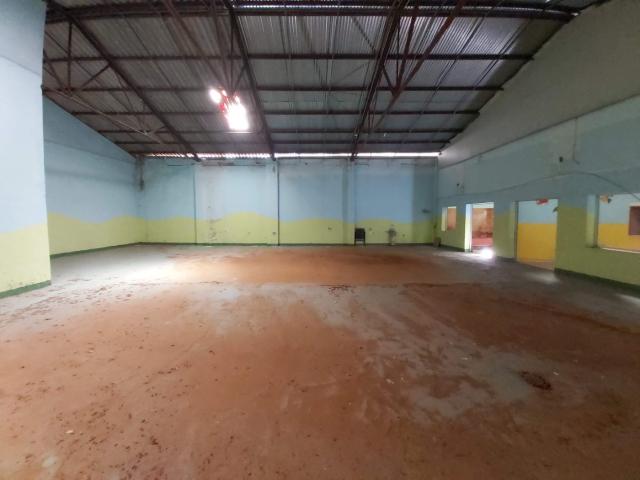 Local comercial de 664 m2 en calle Sant Pere de Gandía