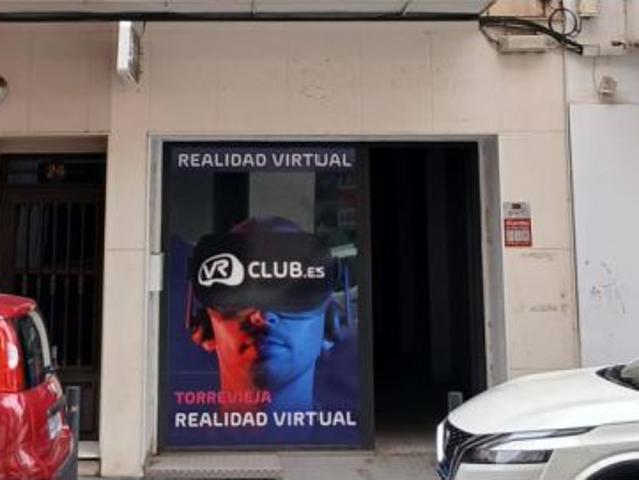 LOCAL COMERCIAL DE 80 M² CON SALIDA DE HUMOS, APTO PARA CUALQUIER NEGOCIO