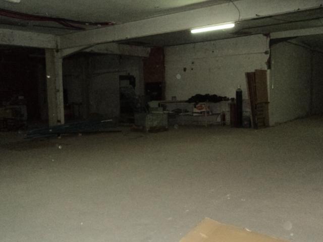Local comercial de 900 m/2 a dos calles, y 10 plazas de garaje