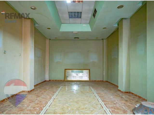 Local comercial de 92m2 en ventura Rodriguez esquina calle Sevilla