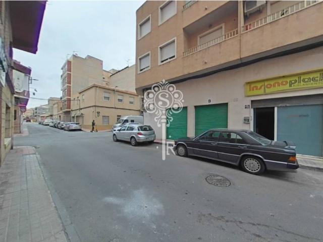 Local comercial de 92m²en Calle Pablo Picasso, Elda Ideal Negocio o Almacén