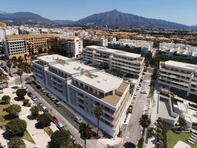 Local comercial de esquina de primera en alquiler en Mare, San Pedro