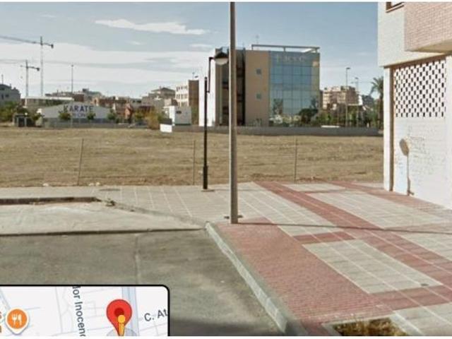 Local comercial diáfano en zona Juan de Borbón Príncipe de Asturias
